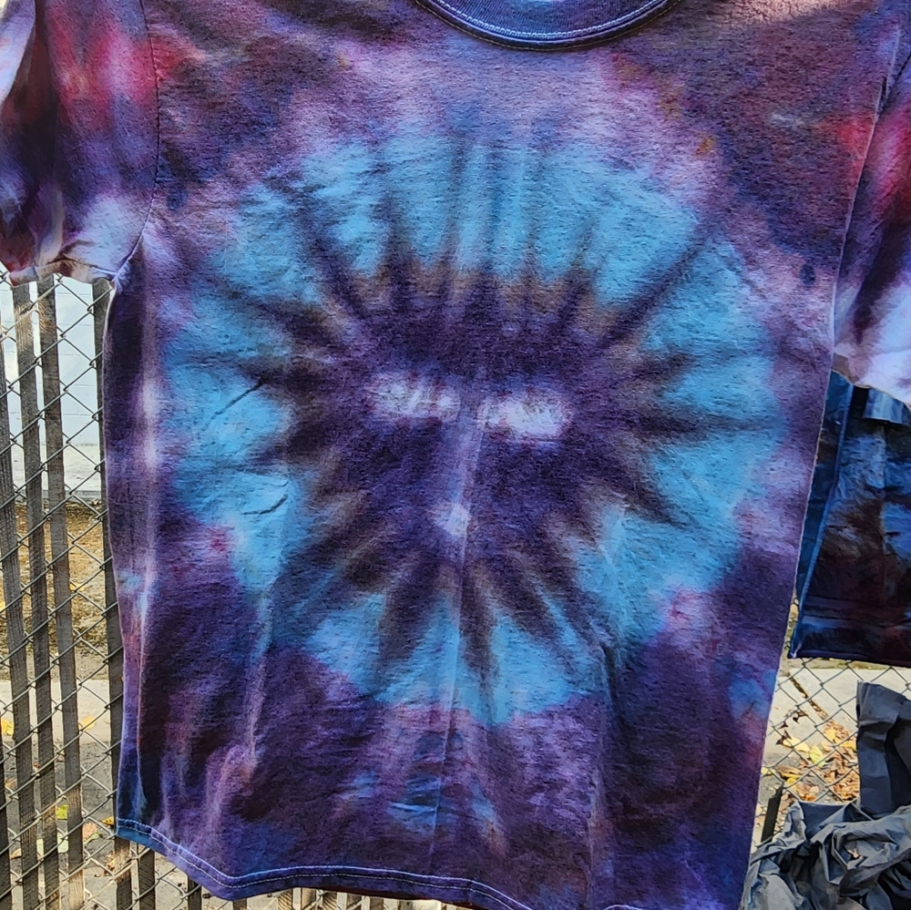 Youth xl tshirt